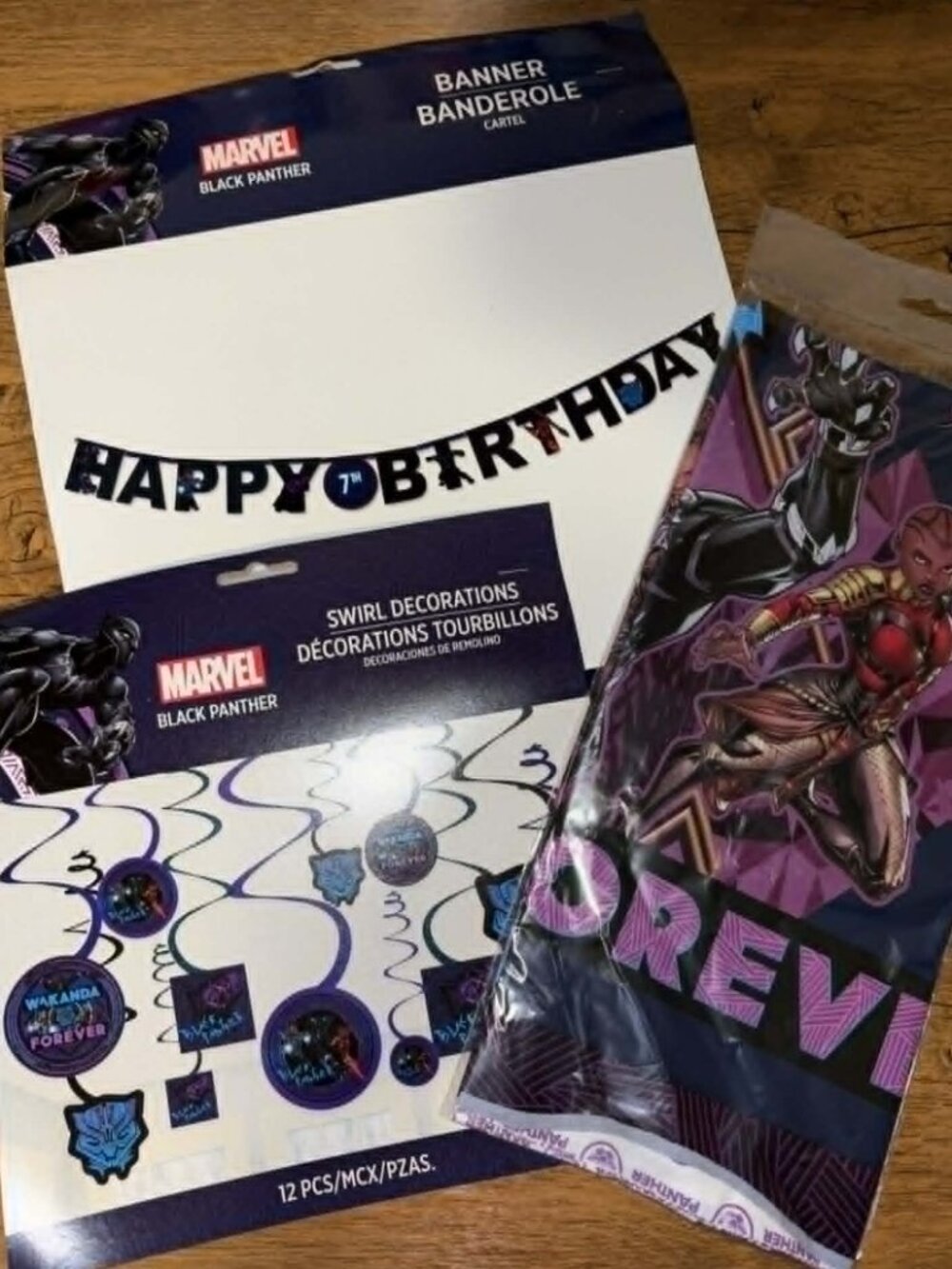 Black Panther tablecloth, banner & swirls decoration